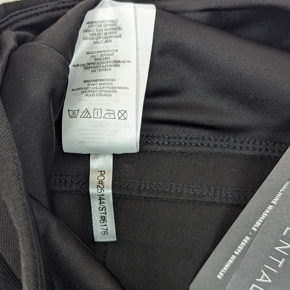 Lyssé Jeans High Waist Straight Leg Stretch Knit Denim Fitted Black L NWT - Picture 15 of 15